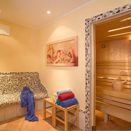 Pensionat Haus Gritsch 3*